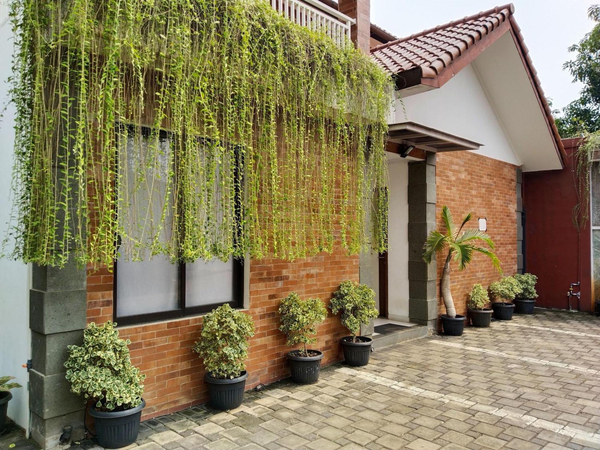 贝克西 Dejati House酒店 外观 照片